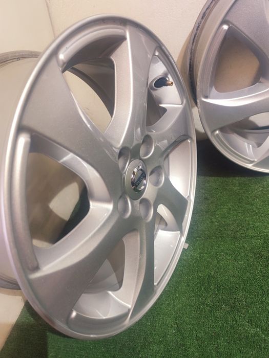 Felgi aluminiowe OE Volvo S60 V60 16" 7J Et50 5x108