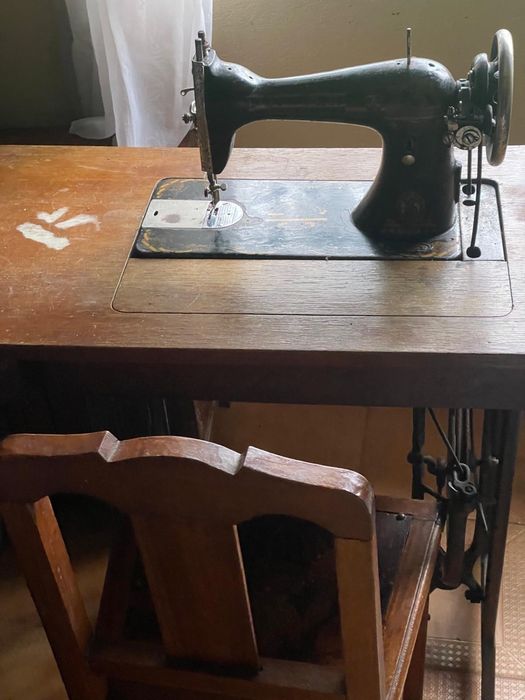 Maquina de costura antiga/vintage