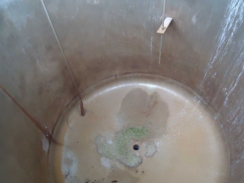 Zbiornik nierdzewny stojący z płaszczem grzewczym 2000L stojący ko