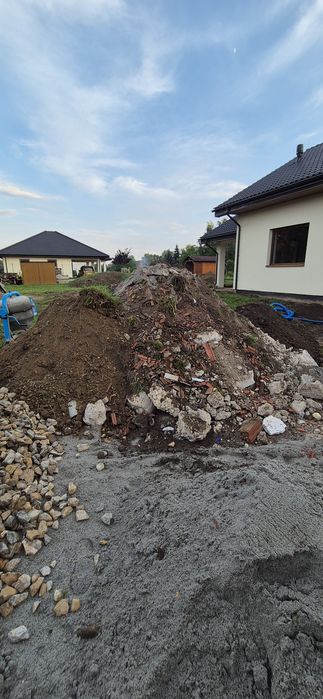 Gruz z ziemią oddam za darmo