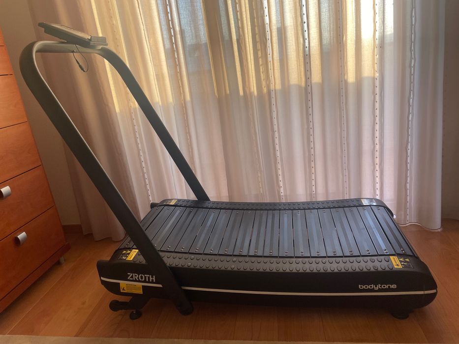 Passadeira de Corrida dobrável BODYTONE ZROTH