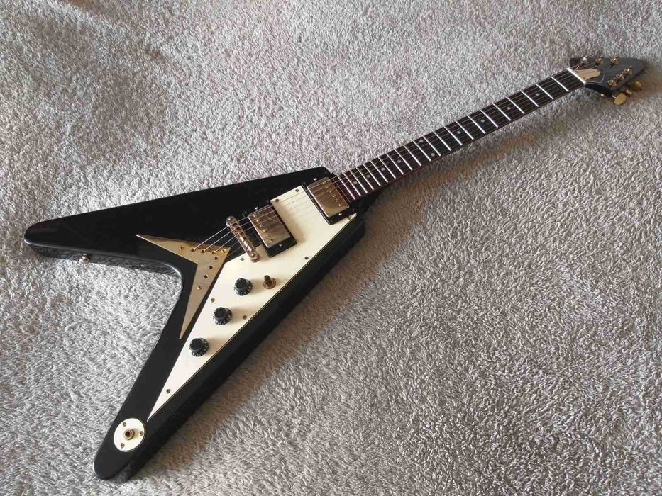 Гитара Flying V BRIAN by BACCHUS: 45 000 грн. - Электрогитары