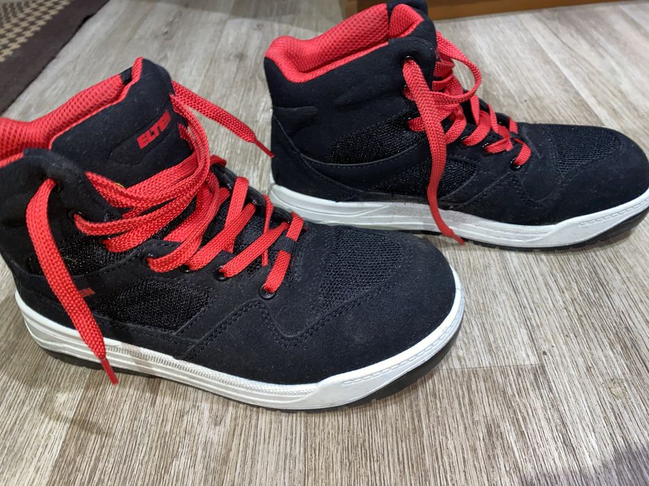 НОВІ! Ботинки чоловічі/унісекс на зиму/осінь 40 розміру з Німеччини