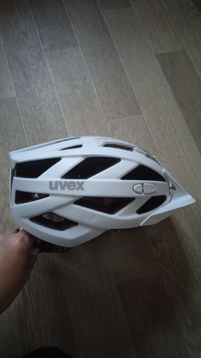Велосипедный шлем UVEX i-vo cc.