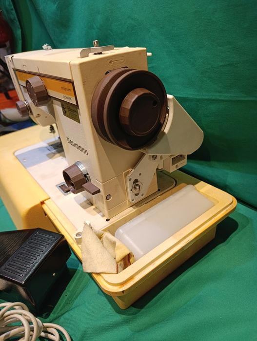 Maszyna do szycia Naumann zickzack kompletne