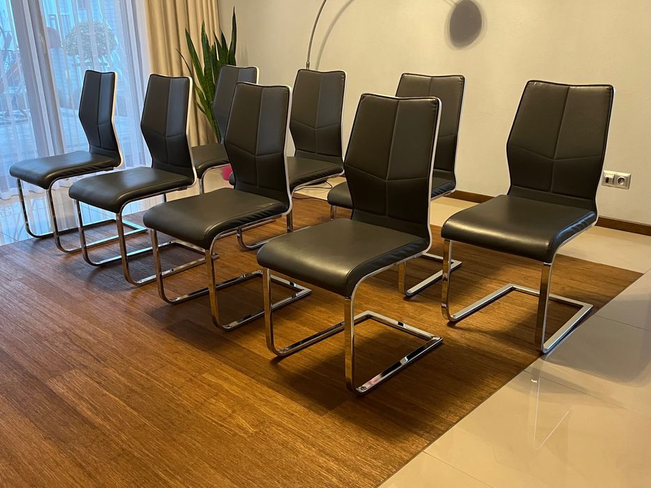 Krzesła 4 sztuki w bardzo dobrym stanie