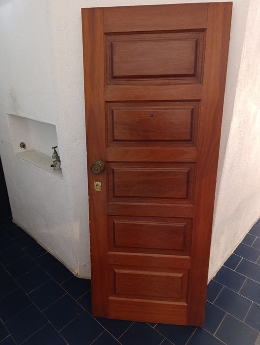 Porta entrada  apartamento