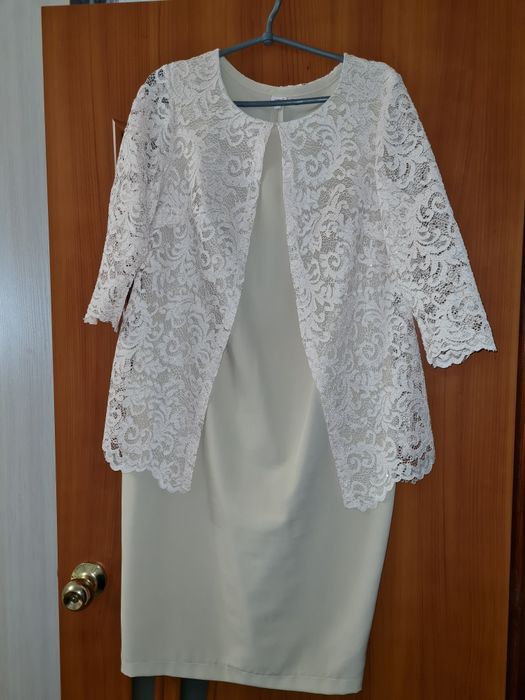 Святкові сукні розмір 48-50