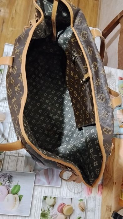 жіноча сумка шкіряна