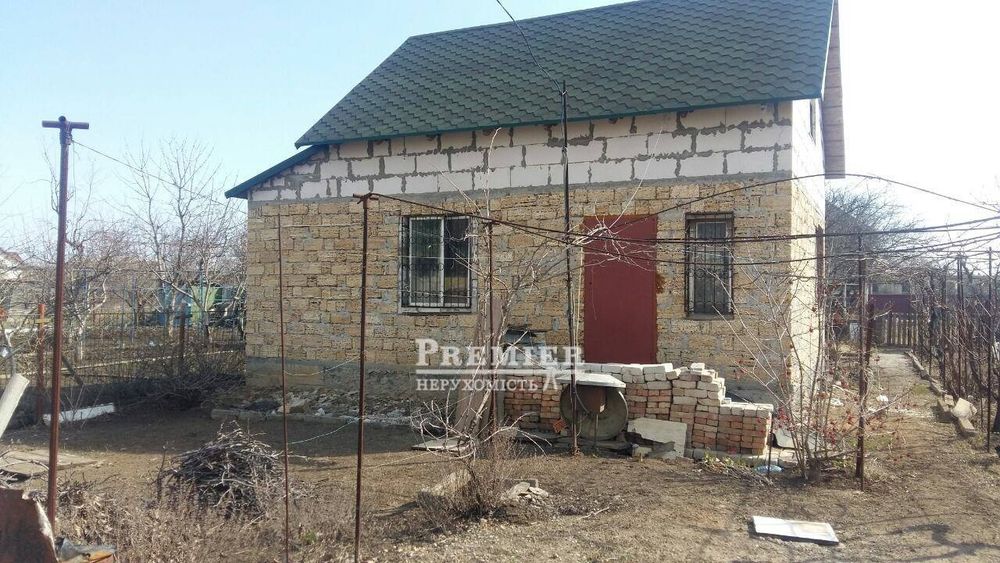 Продам дом в пригороде Черноморска