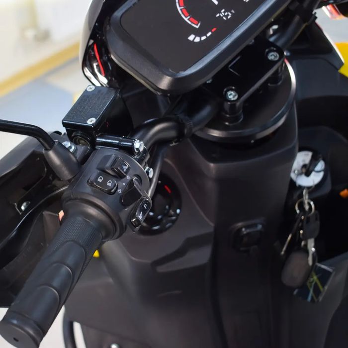 ЛІТІЙ 160км на одному заряді‼️