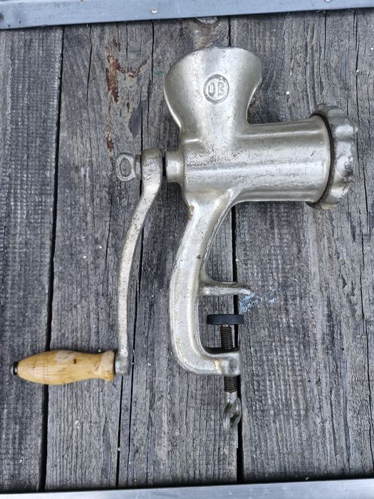 Maszyna do mielenia mięsa alfa