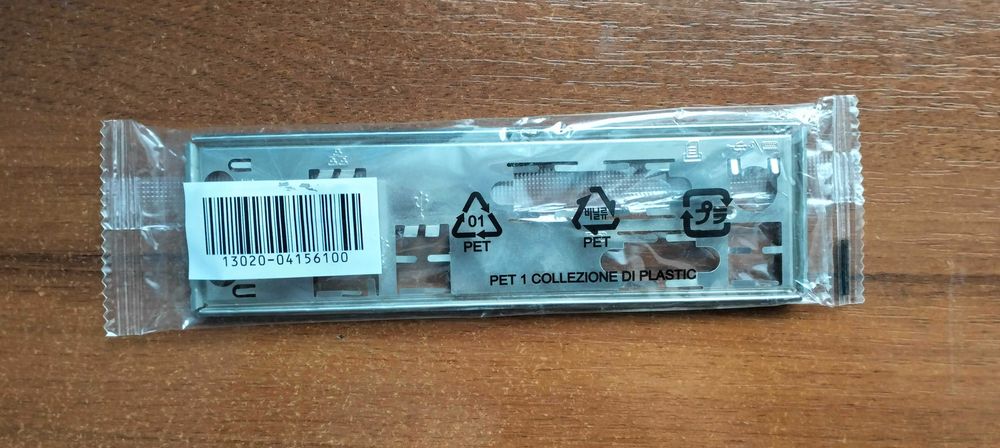 Материнська плата ASUS M4A77T