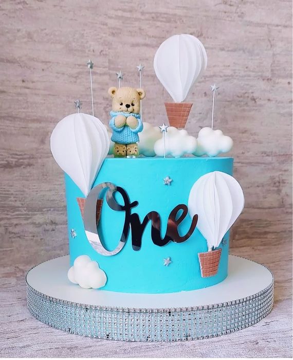 Торт на замовлення від 800 грн/кг.