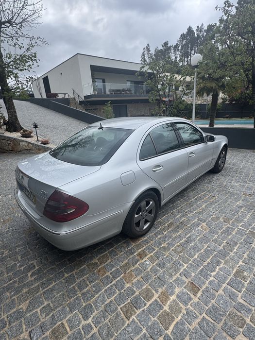 Mercedes benz E220