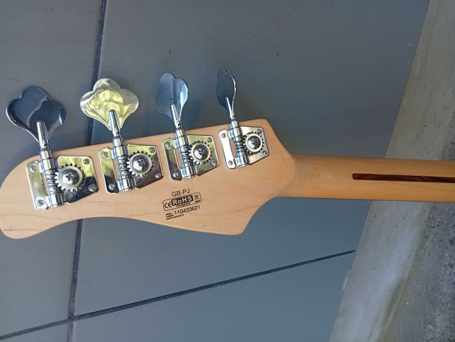 Gitara basowa marki Cort GB-PJ