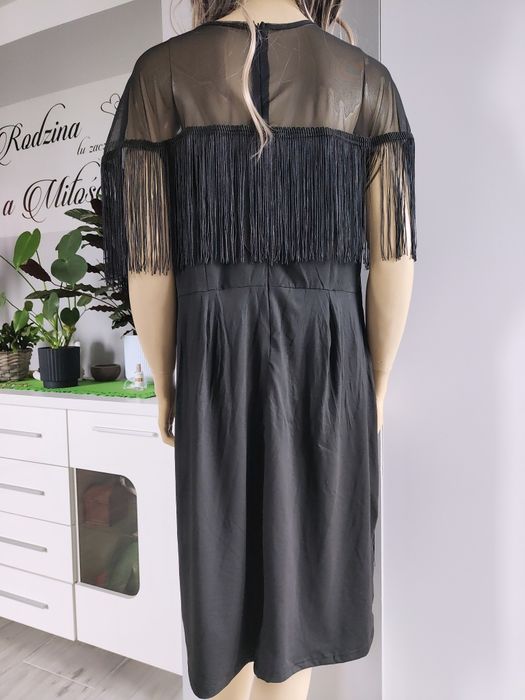 Sukienka midi czarna ołówkowa z frędzlami ażurowa  nowa rozmiar 48