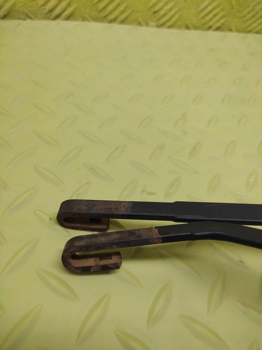 lexus rx300 ramię wycieraczki przód