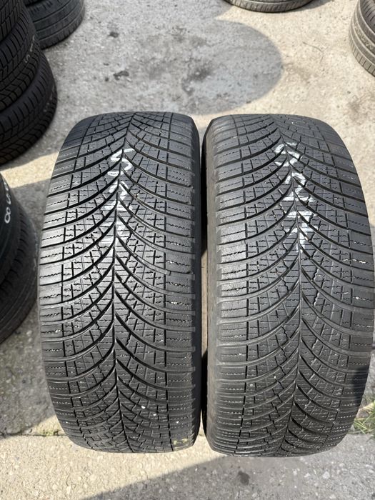 Opony wielosezonowe 225/55/17C Goodyear 2szt 7,3mm 2023r