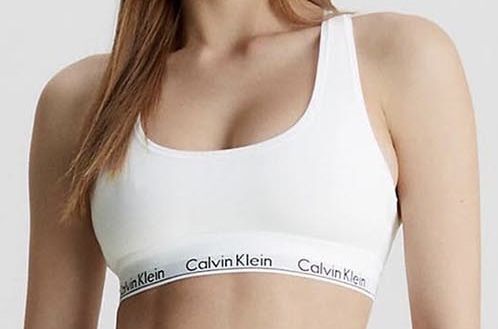Продам белый топ Calvin Klein, р. S-M.
