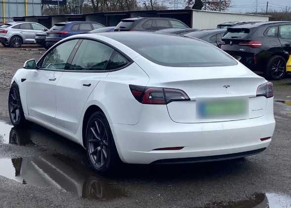 Бампер Tesla Model 3 Розборка Тесла Модел 3 Біла