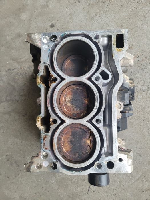 Blok silnika CHY 1.0 MPI 04C103023G