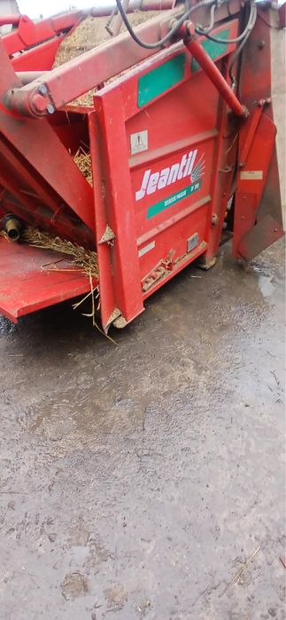 Ścielarka do slomy Jeantil