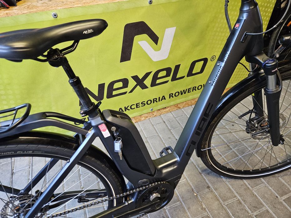 CUBE rower elektryczny ze wspomaganiem BOSCH