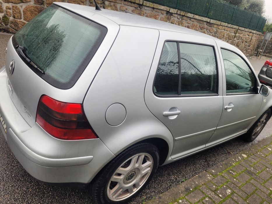Vendo um golf 2002
