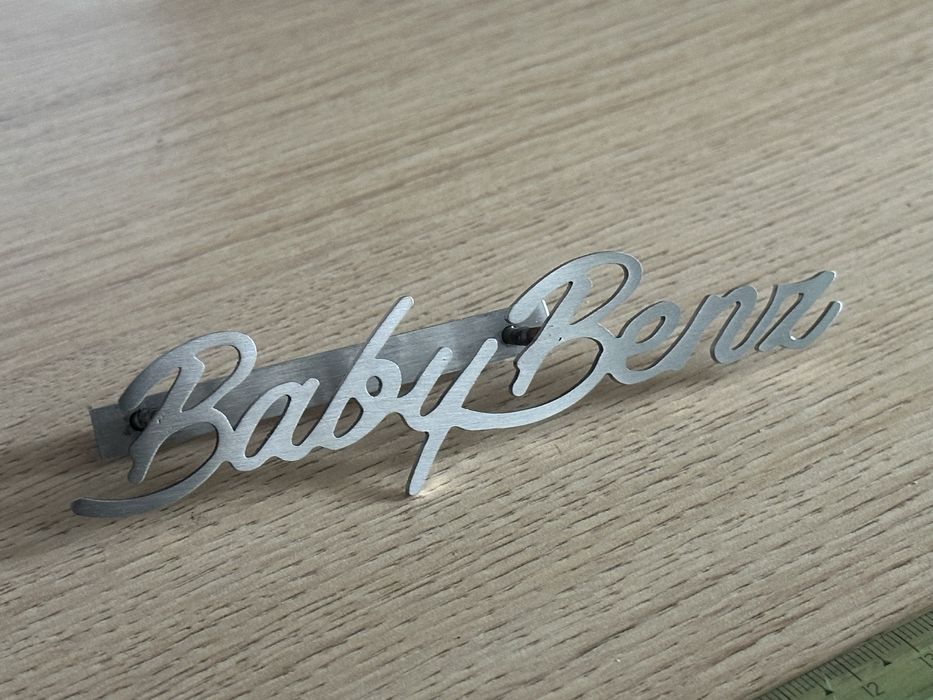 Metalowy napis na grill