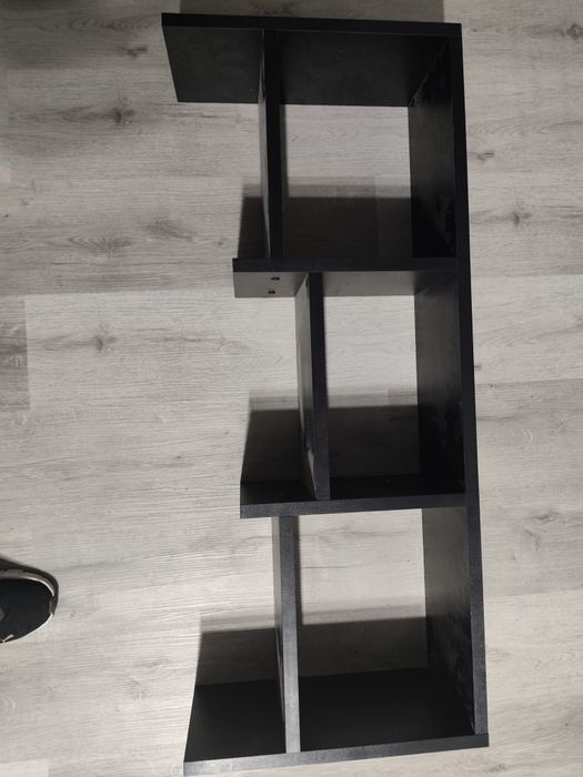 Półka wisząca urzywana