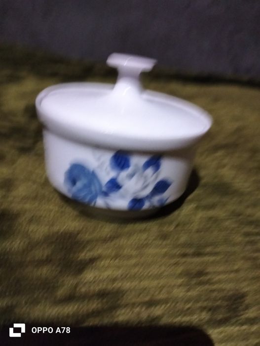 Cukiernica porcelanowa