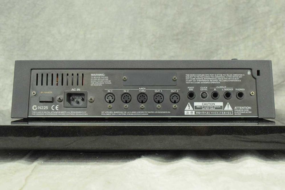 Roland MC-80 секвенсор