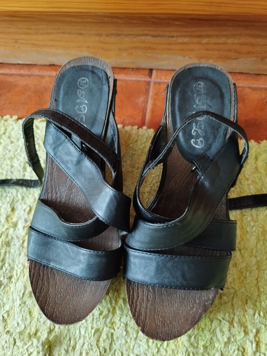 Vendo sandalias 37