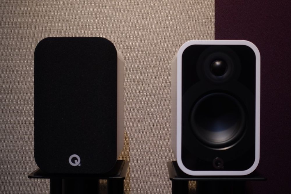 Kolumny podstawkowe Q ACOUSTICS QA 5010 Satin White para Outlet