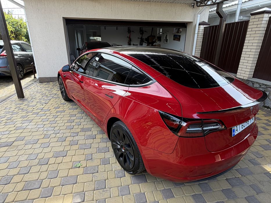 Tesla Model 3 2022