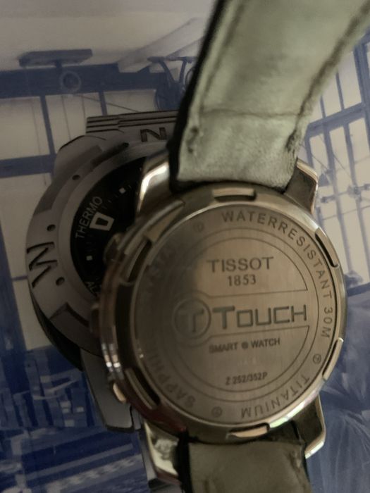 Часы мужские TISSOT  T TOUCH