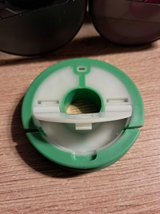 Pudełko na przypony feeder magnetyczne.