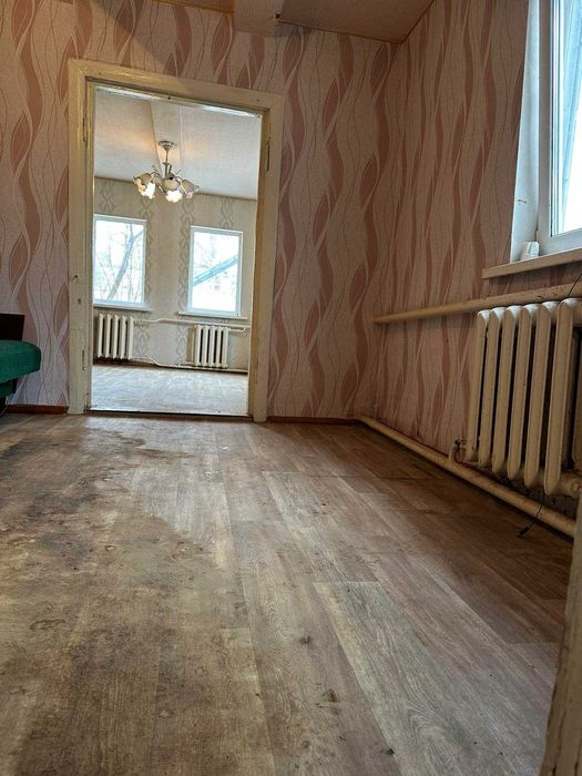 Продам будинок з ділянкою 5 хв метро 23 серпня