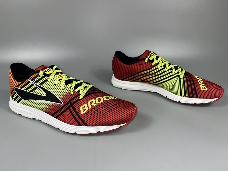 Кроссовки Brooks Hyperion 41 размер (по стельке 26 см)