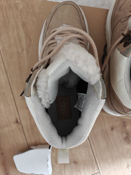 UGG rozm 40 highland hi gtx