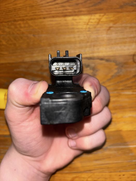 Czujnik różnicy ciśnień DAF 4384138 – DPF/EGR, nowy