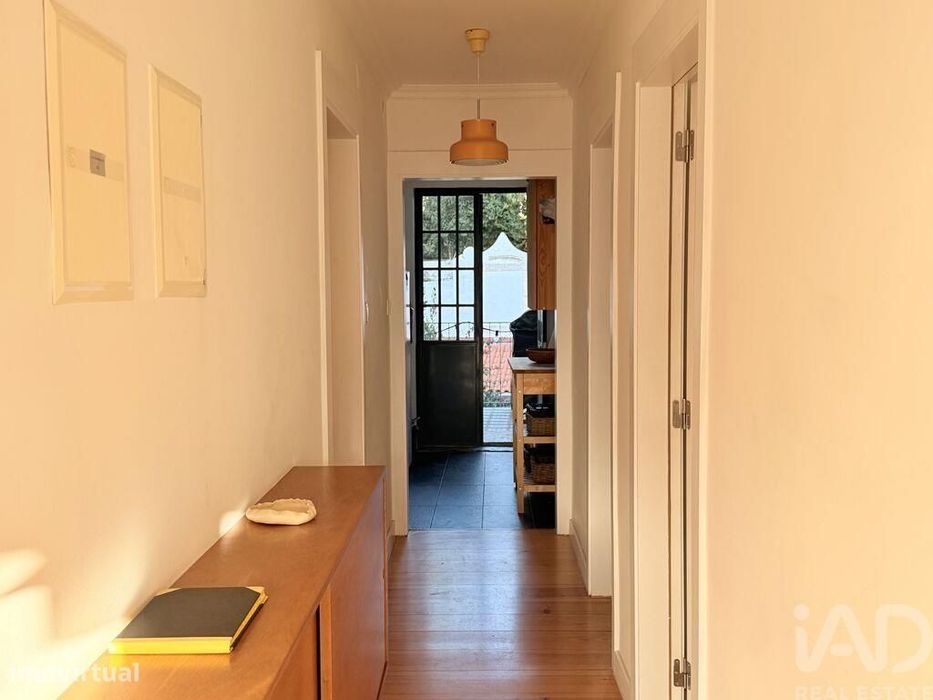 Apartamento T2 em Misericórdia de 51,3 m2