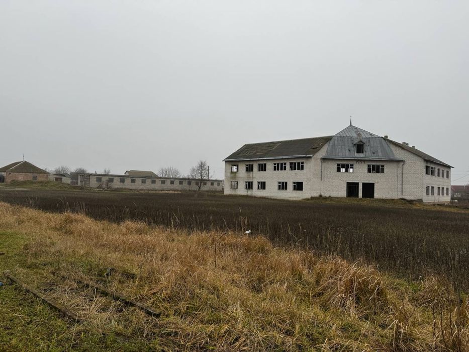 с.Заворичі. Житлово-комерційний комплекс!!! Без комісії!!!