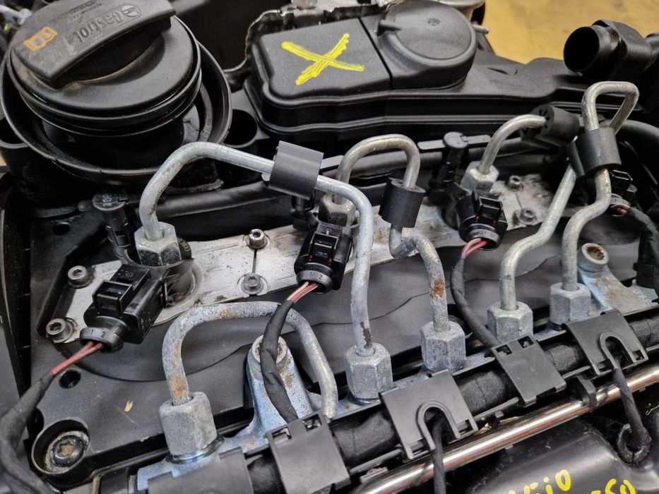 Motor usado para peças CBB VW GOLF VI 1.6 TDI 170CV A3