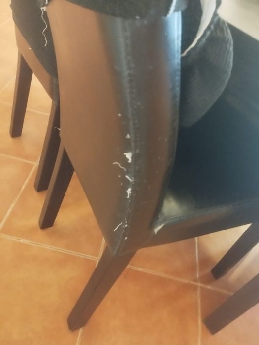 Conjunto mesa e cadeiras