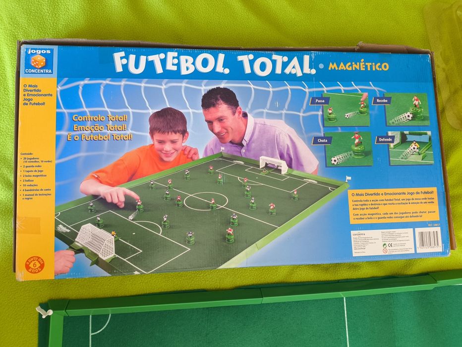 Futebol Total Magnético (Jogo de Tabuleiro)
