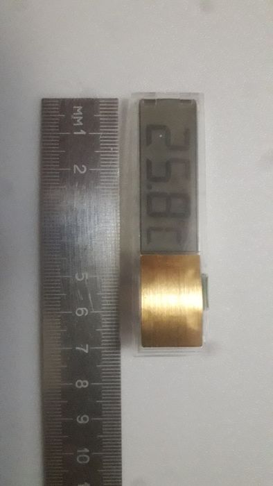 Продам термометр,градусник,датчик темпиратуры 12в