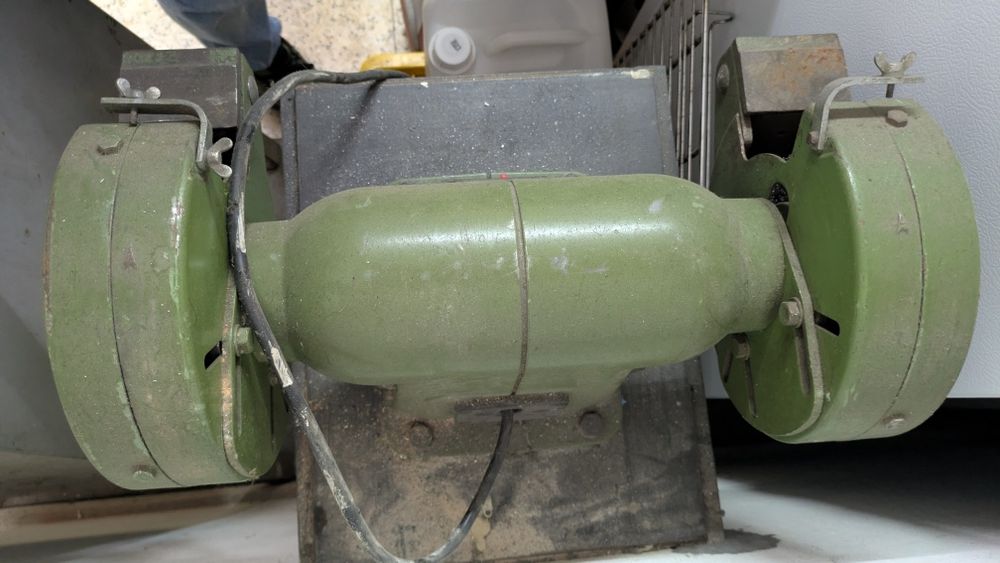 Esmeril AEG DW SL 200/500A 500W Esmerilador