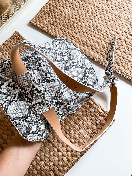 Nerka saszetka snake wężowy wzór